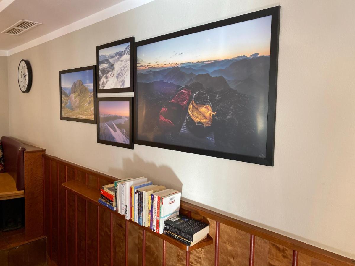 Hotel Standlhof Zillertal อูแดร์นส์ ภายนอก รูปภาพ
