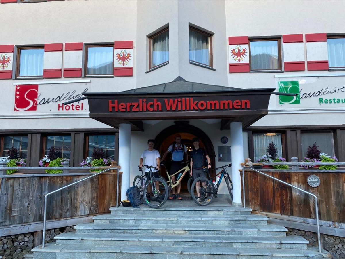 Hotel Standlhof Zillertal อูแดร์นส์ ภายนอก รูปภาพ