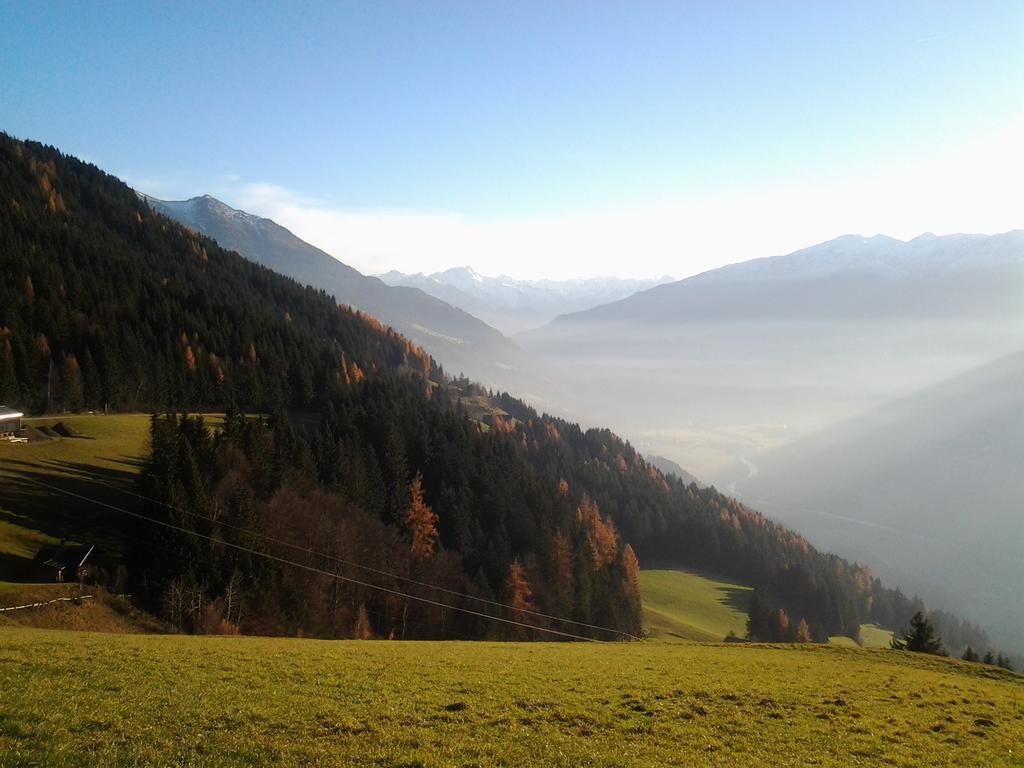 Hotel Standlhof Zillertal อูแดร์นส์ ภายนอก รูปภาพ